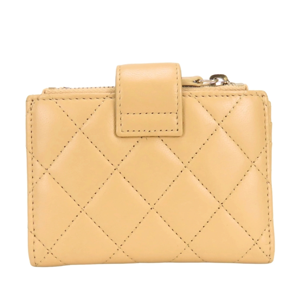 CHANEL Authentic Cream Lambskin Leather Wallet - Picture 3 of 16